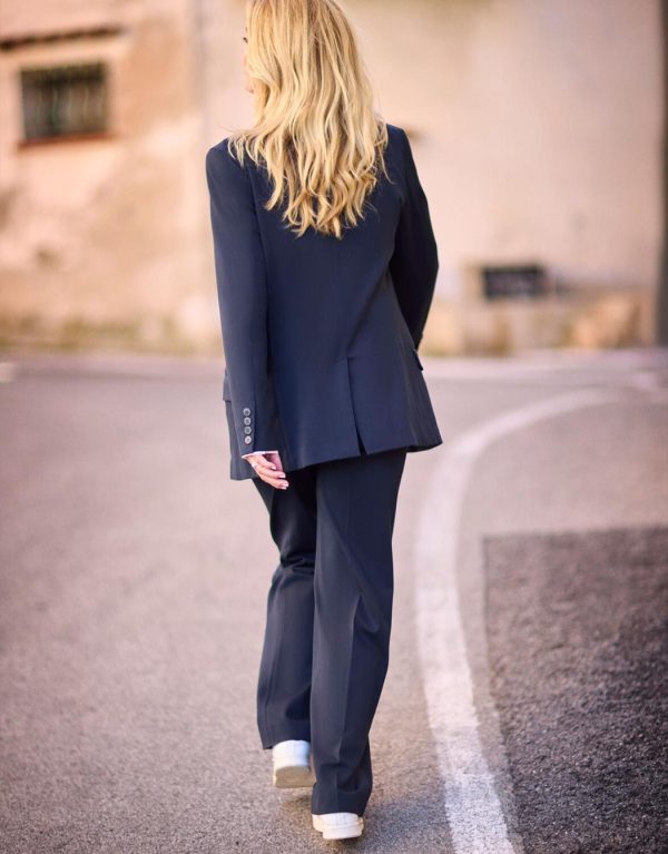 Katianacarter.shopa8b542e725 4